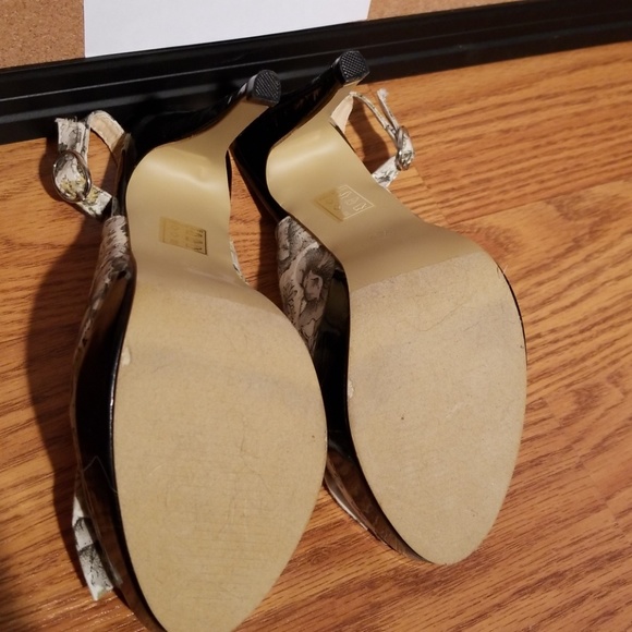 CR Collection floral print peeptoe heels - Picture 4 of 6